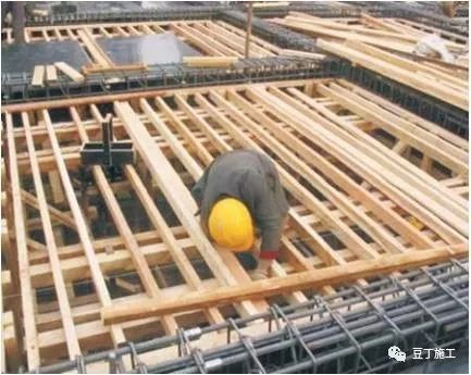 建設工程勘察與模板、混凝土工程施工操作要點